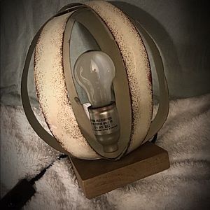 Unique metal table/desk lamp